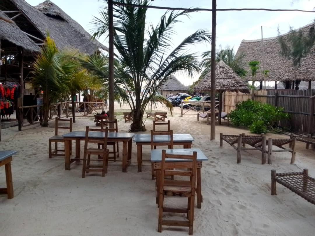Ndiro Beach House Kendwa Exterior photo
