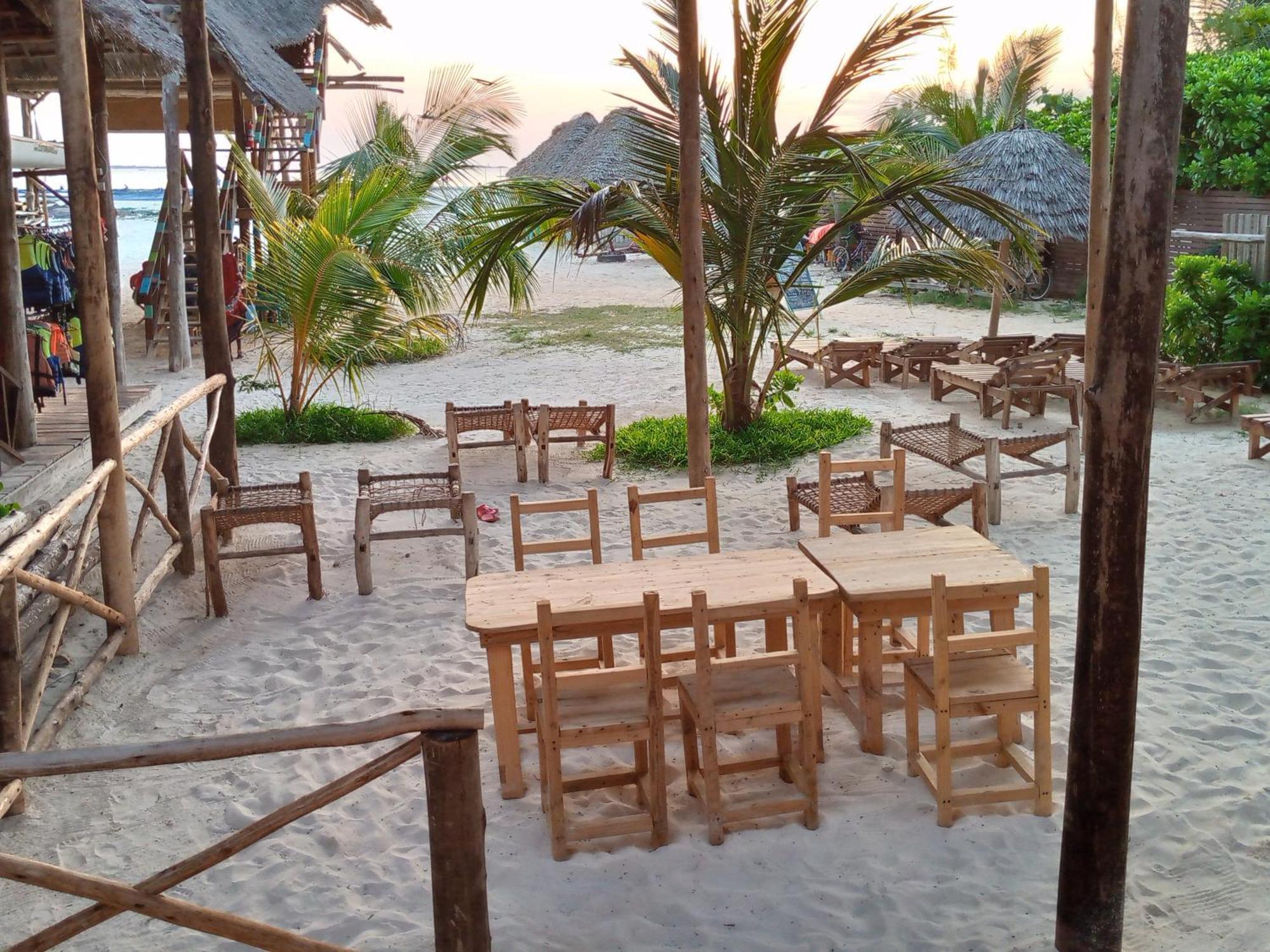 Ndiro Beach House Kendwa Exterior photo